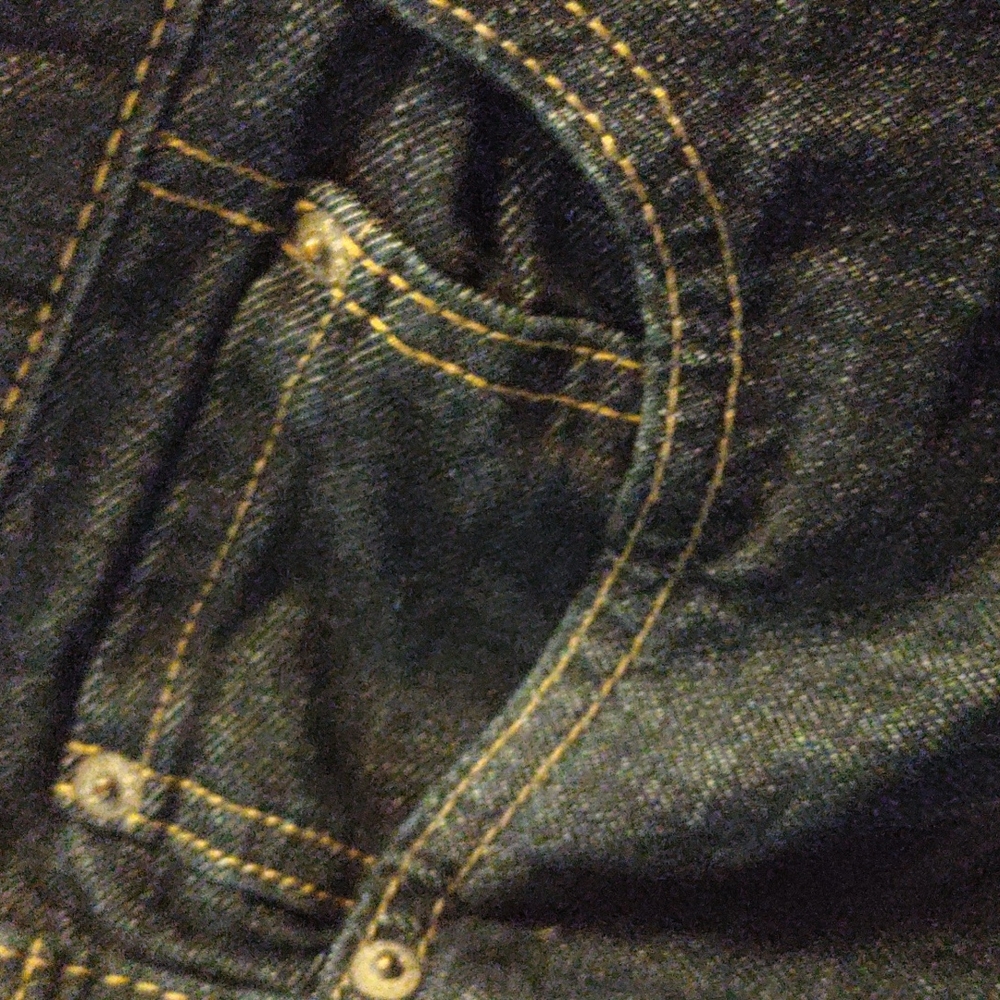 Men's Levis - Picture 4 of 5